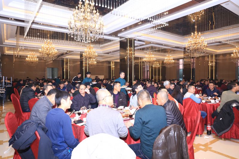 新世纪2018年年会圆满举行